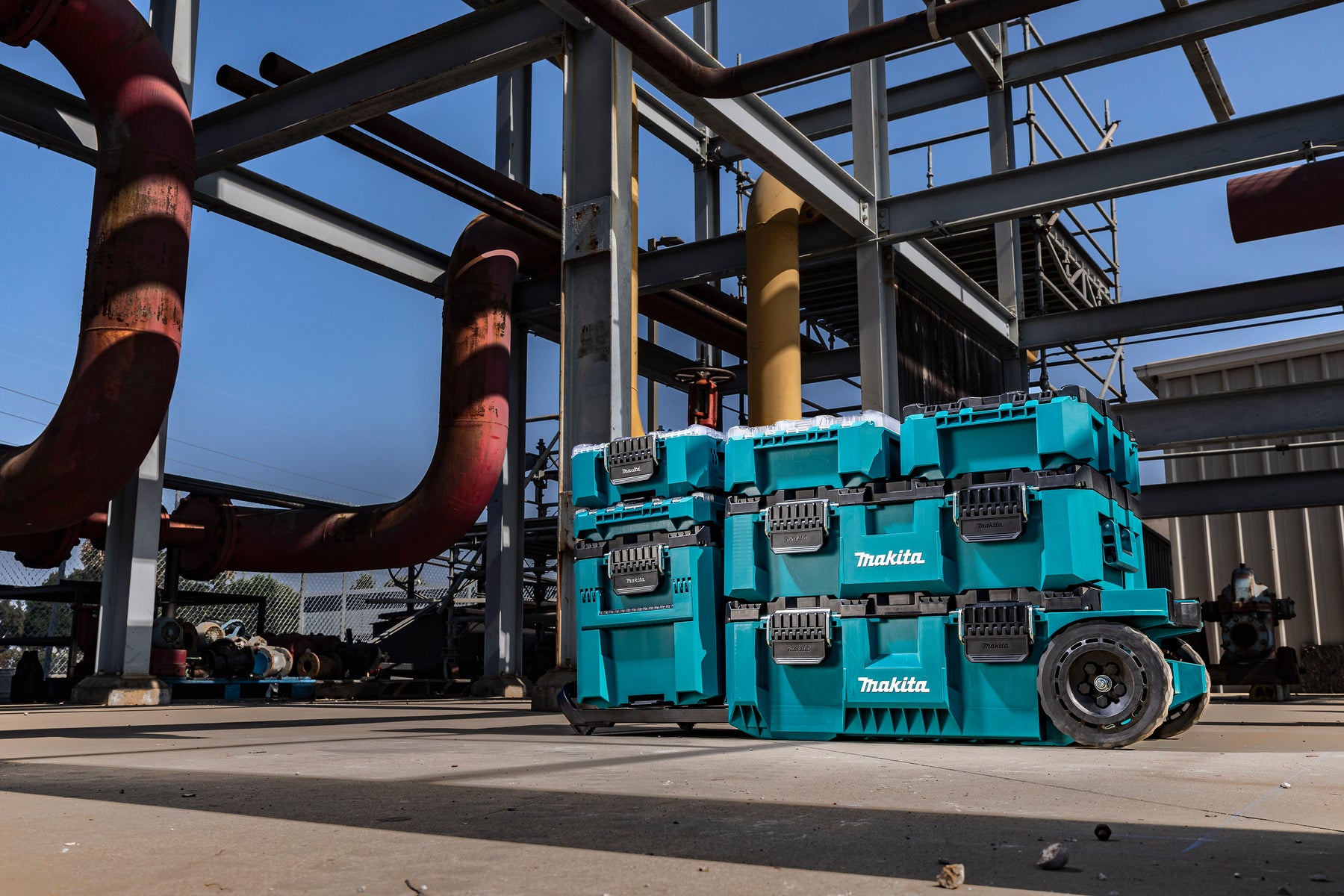 The Makita MAKTRAK is here! The full MAKTRAK lineup revealed...