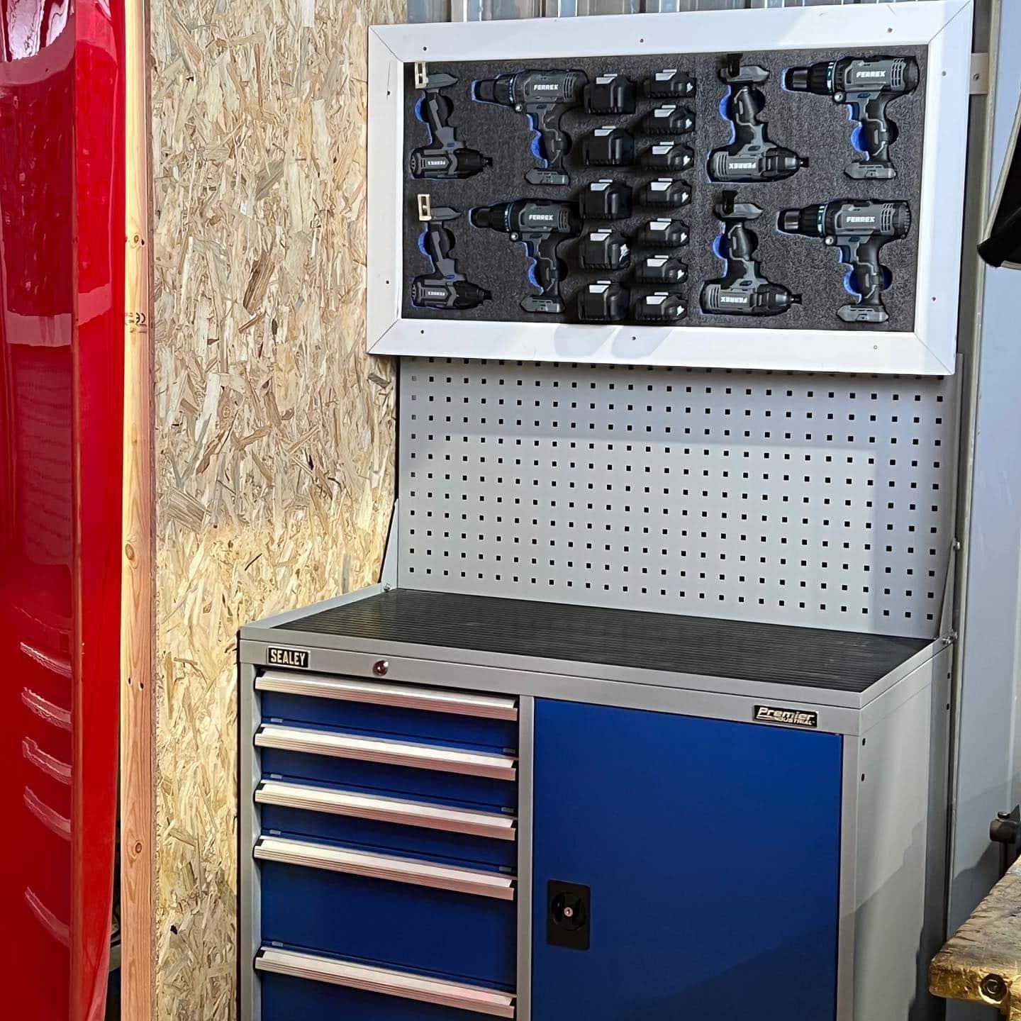 All about Aldi's Ferrex tools - Shadow Foam