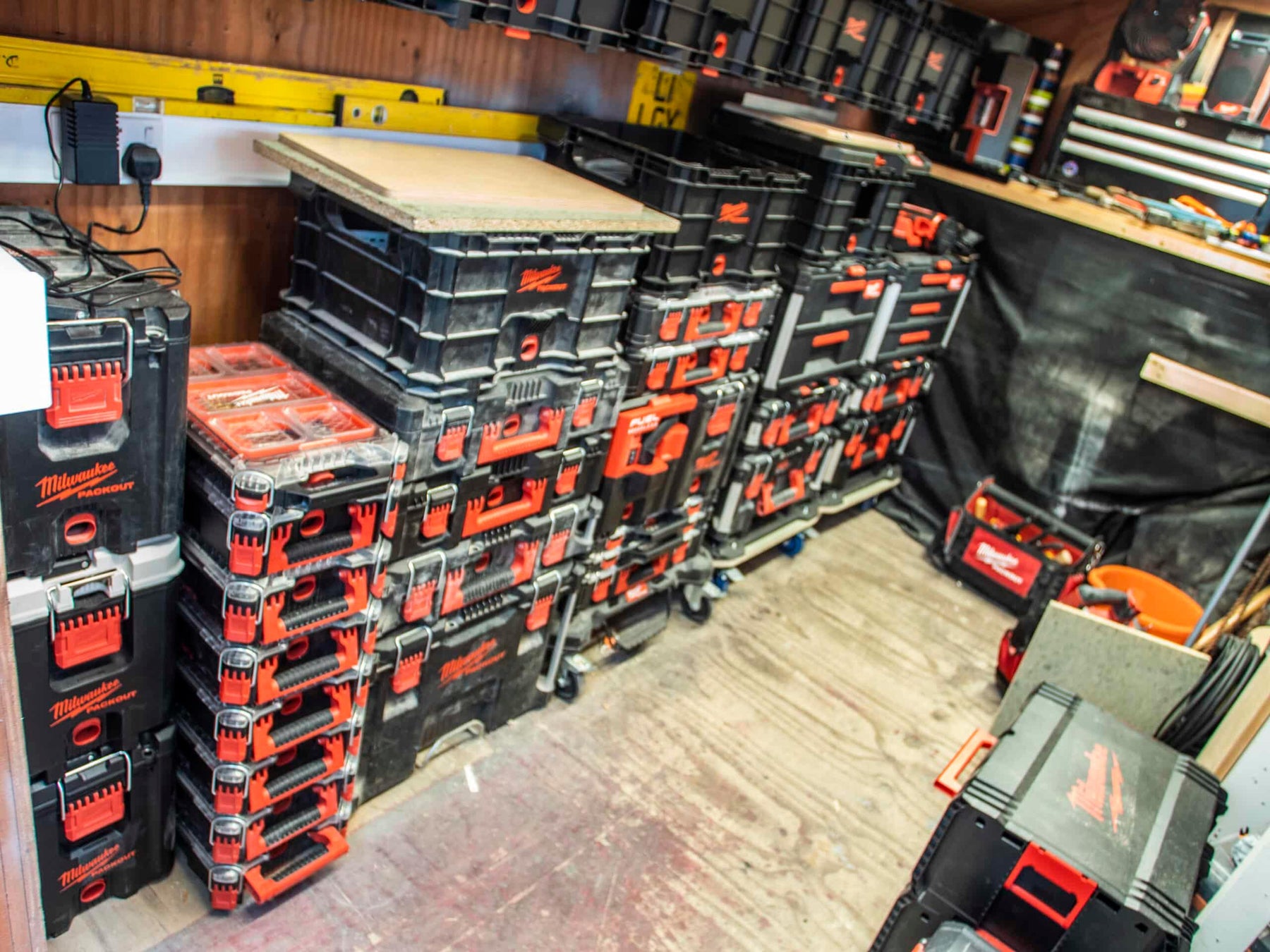 The ultimate Milwaukee Tools collection - Shadow Foam