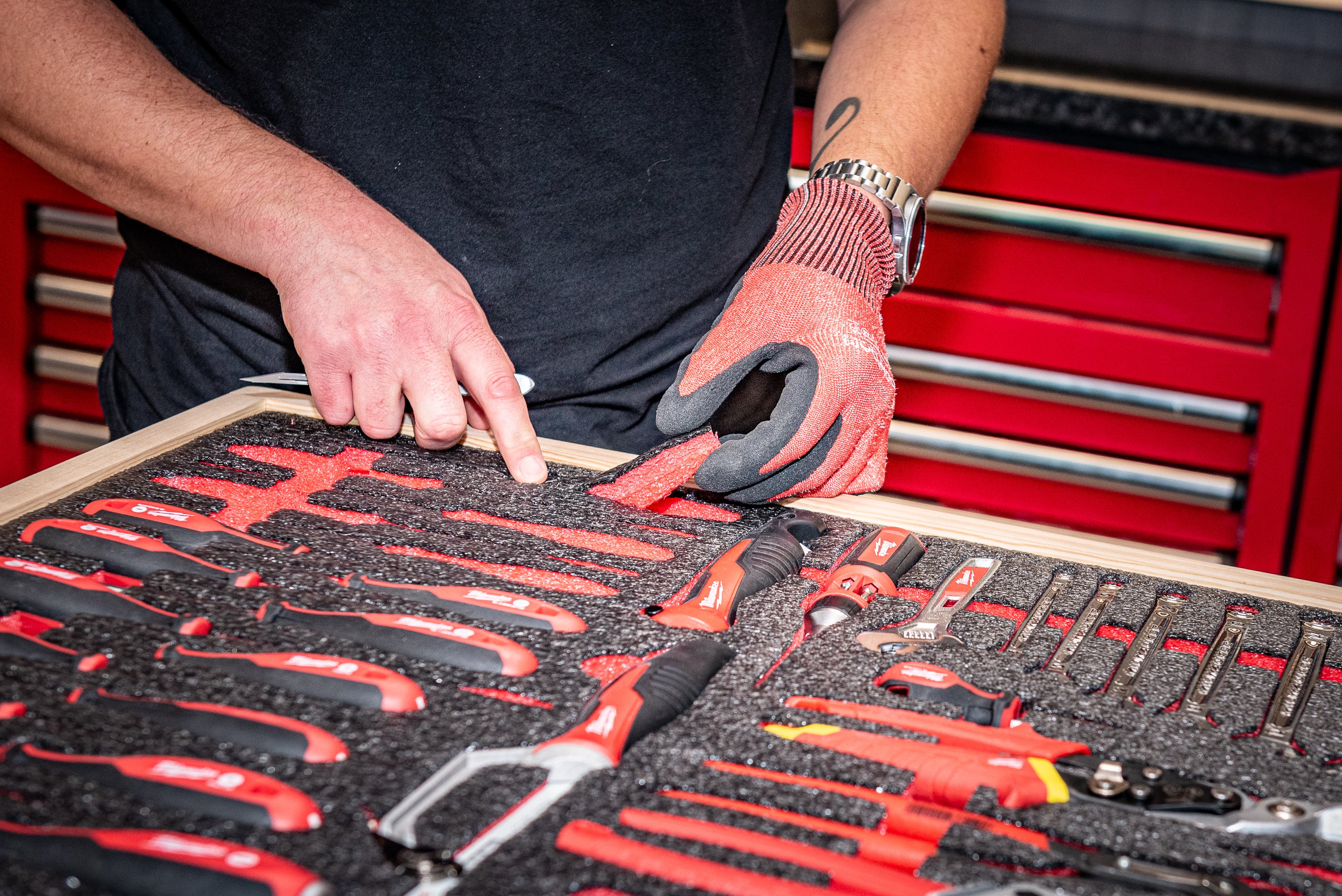 Shadowed Tools THE ULTIMATE TOOLBOX ORGANISER